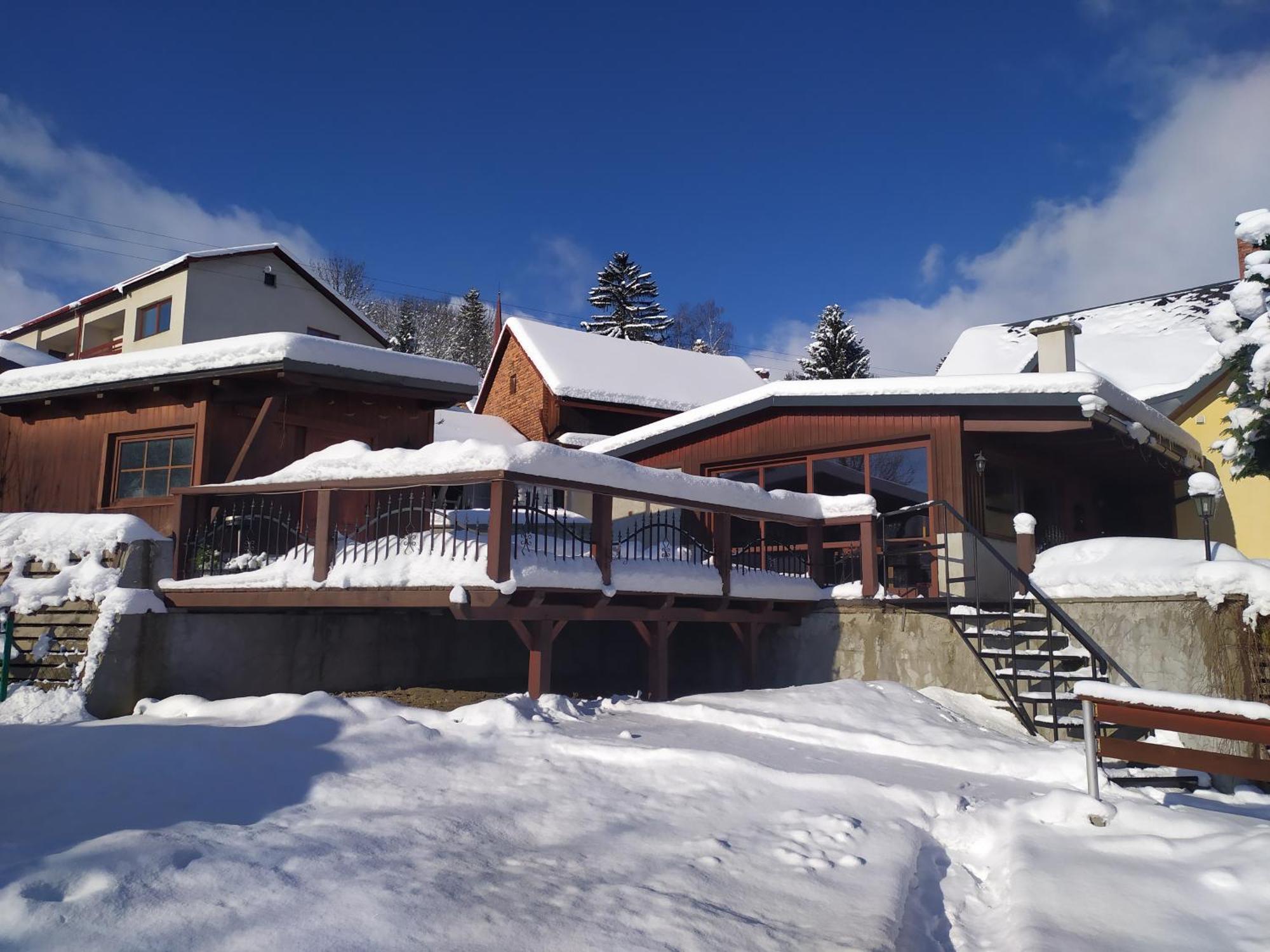 Ubytovani U Bohouse Jilemnice Extérieur photo